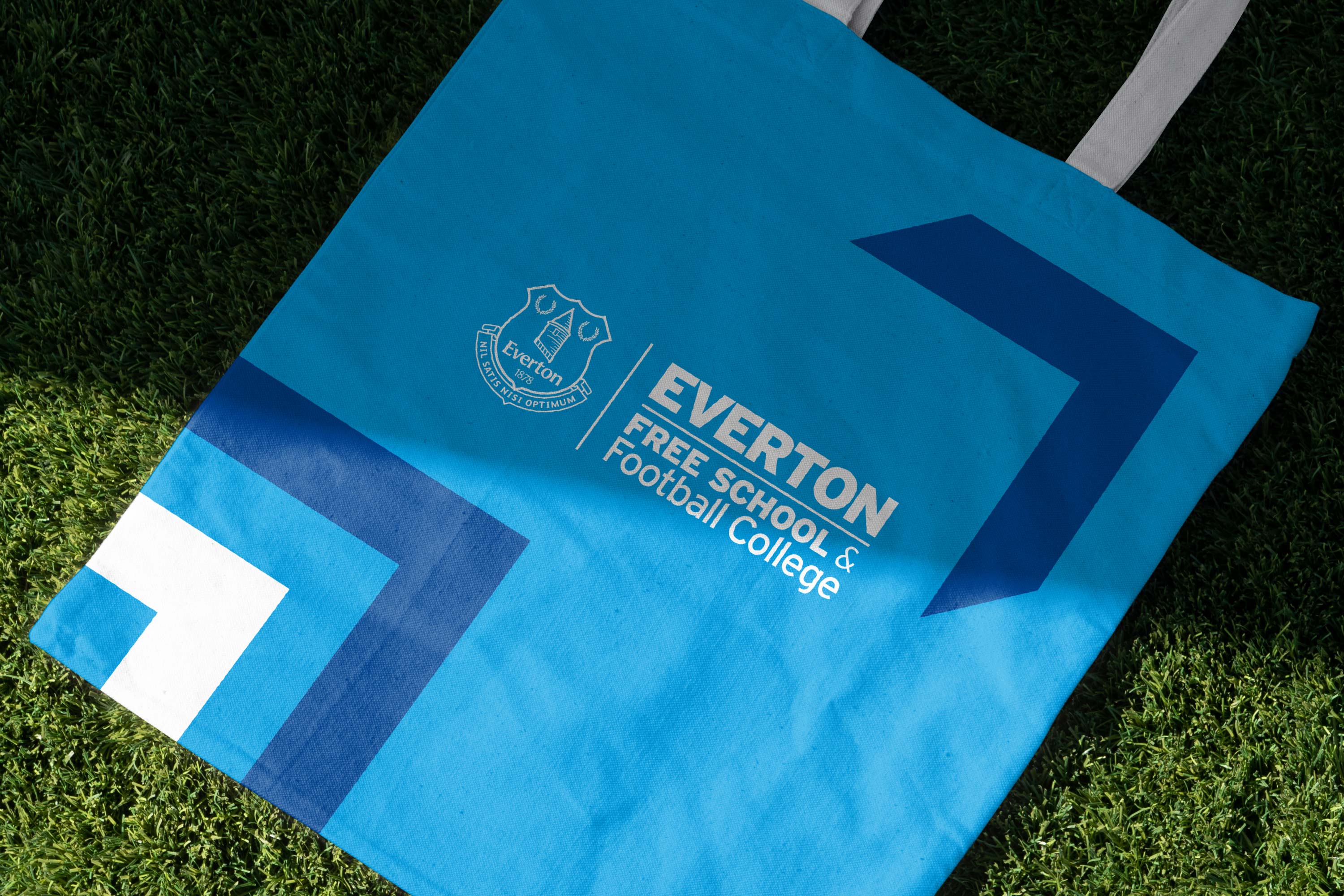 Design of tote bag to promote Everton Football College and Free School, created by Darkhorse Design.
